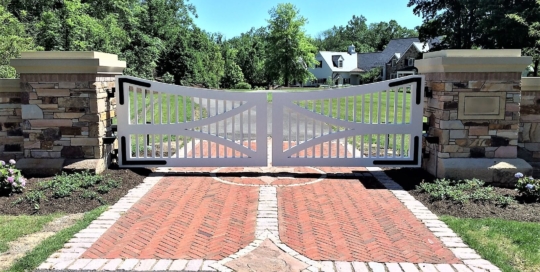 custom wood driveway gates